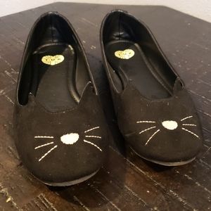T.U.K cat face flats
